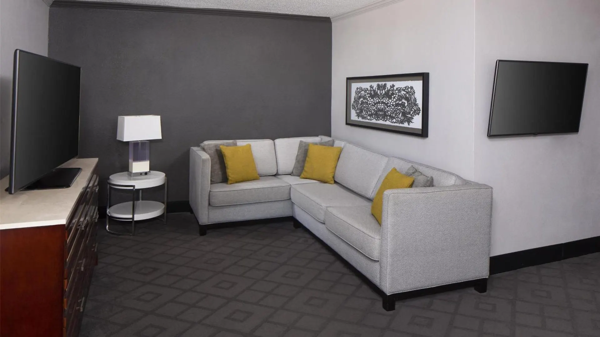 Hyatt Regency Savannah 4*,
